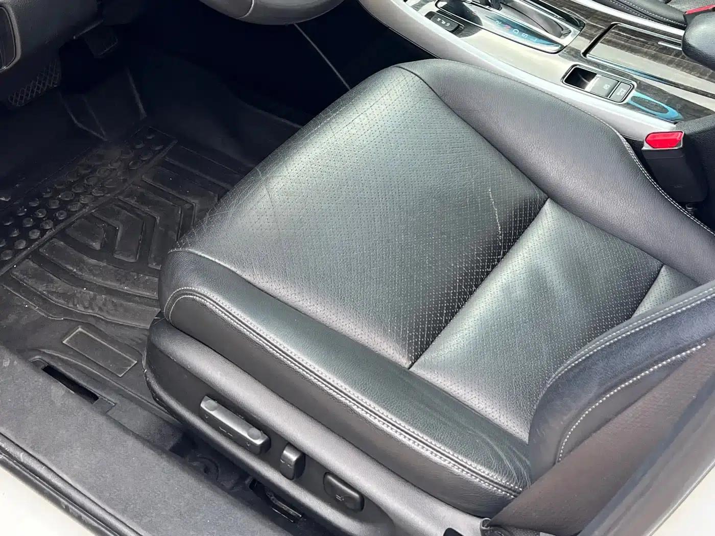 Accord 2016 2.4L EX New Year Limited Edition — миниатюра 4