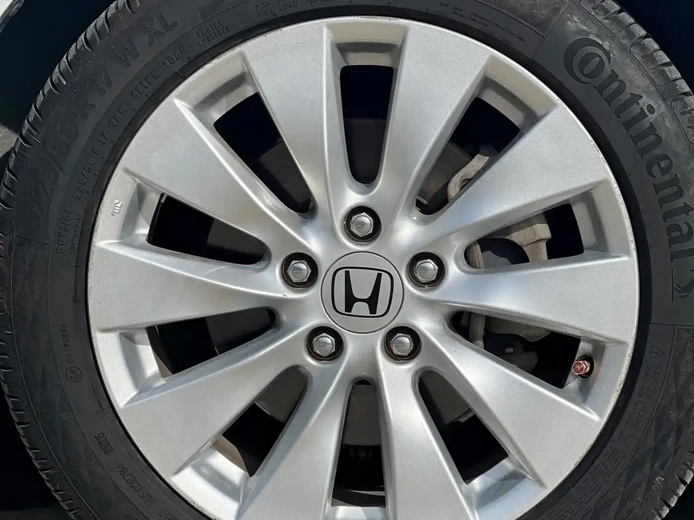 Accord 2016 2.4L EX New Year Limited Edition — миниатюра 10