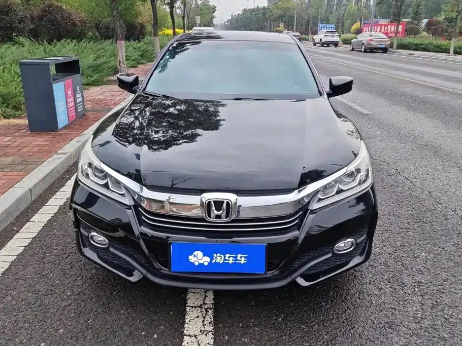 Accord 2016 2.0L Elite Edition — миниатюра 2