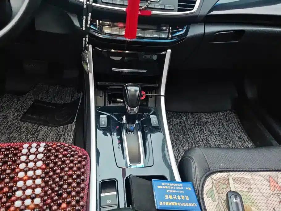 Accord 2016 2.0L Elite Edition — миниатюра 16
