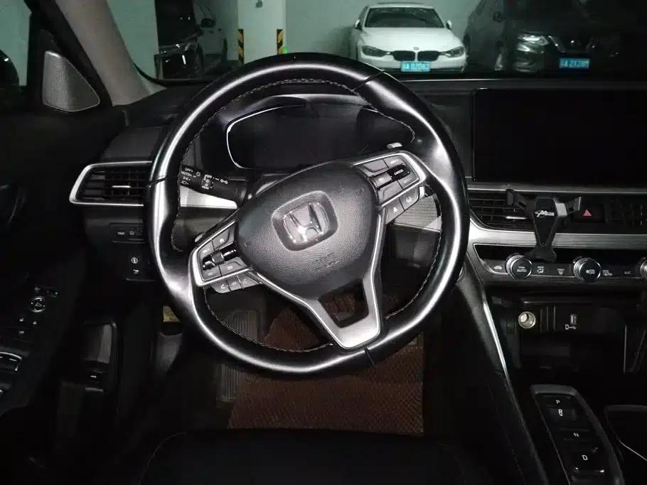 2022 Honda Accord Hybrid 2.0L Elite Edition — миниатюра 15