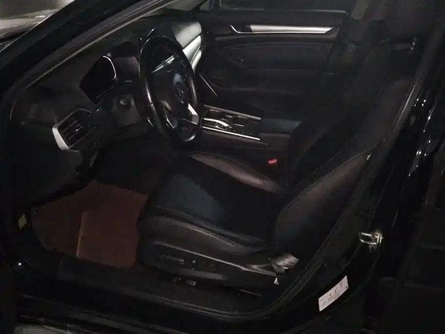 2022 Honda Accord Hybrid 2.0L Elite Edition — миниатюра 9