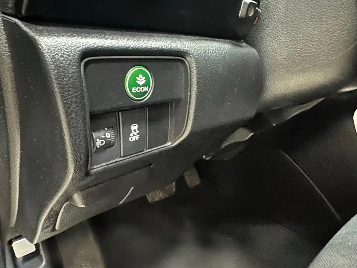 2016 Honda Accord 2.0L Comfort Edition — миниатюра 14