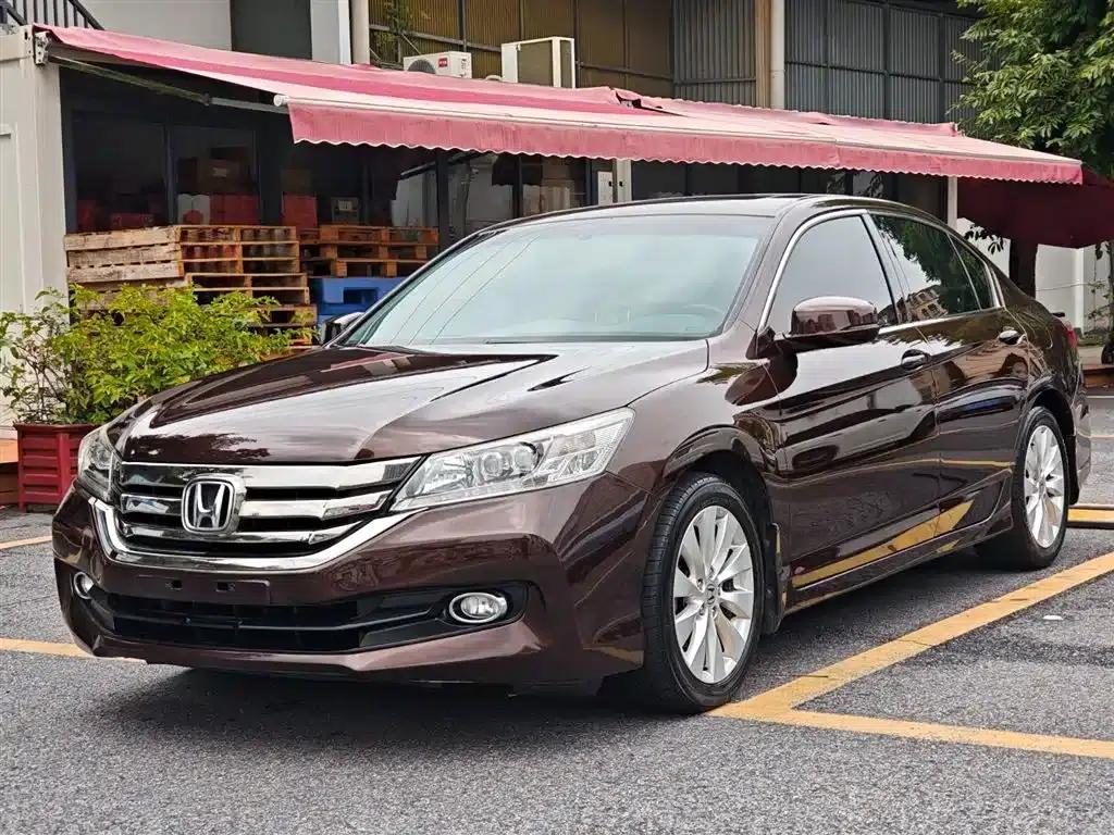 2015 Honda Accord 2.4L EX Luxury Edition — миниатюра 1