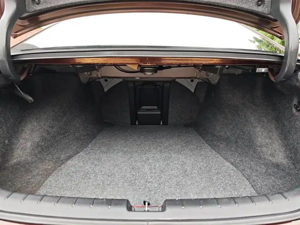2015 Honda Accord 2.4L EX Luxury Edition — миниатюра 27