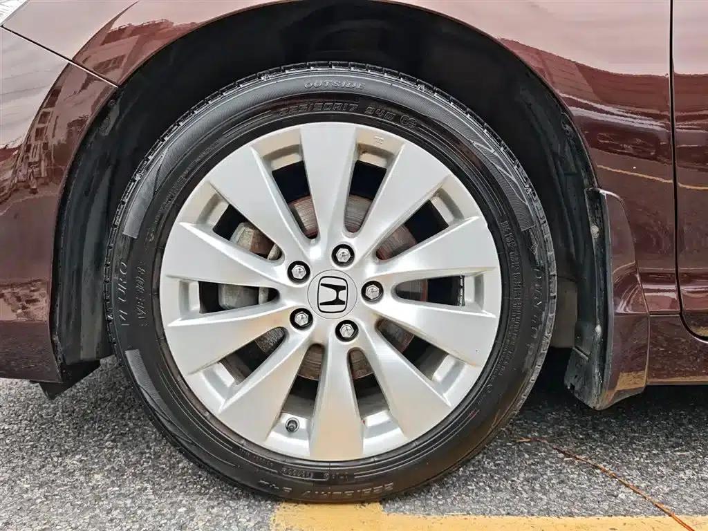 2015 Honda Accord 2.4L EX Luxury Edition — миниатюра 28