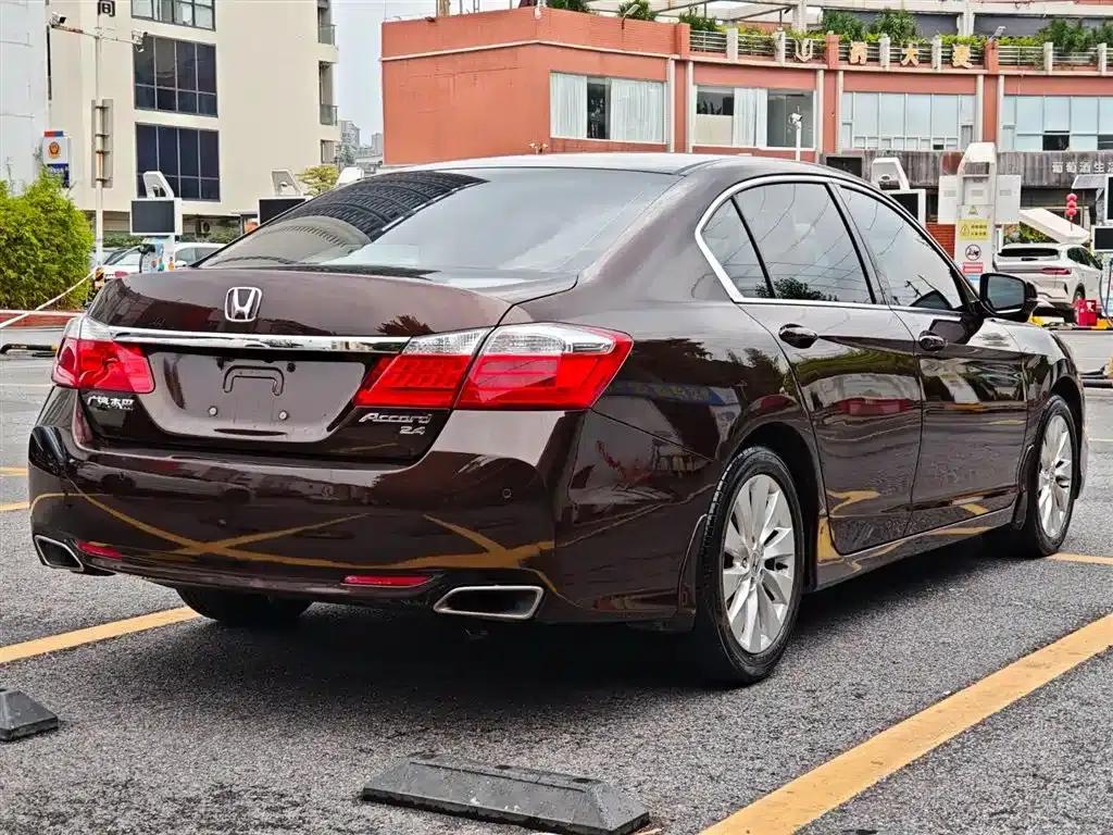 2015 Honda Accord 2.4L EX Luxury Edition — миниатюра 5