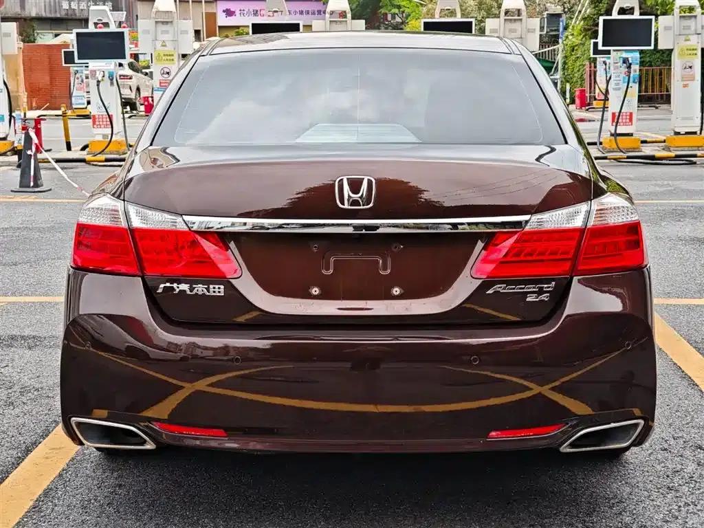 2015 Honda Accord 2.4L EX Luxury Edition — миниатюра 6