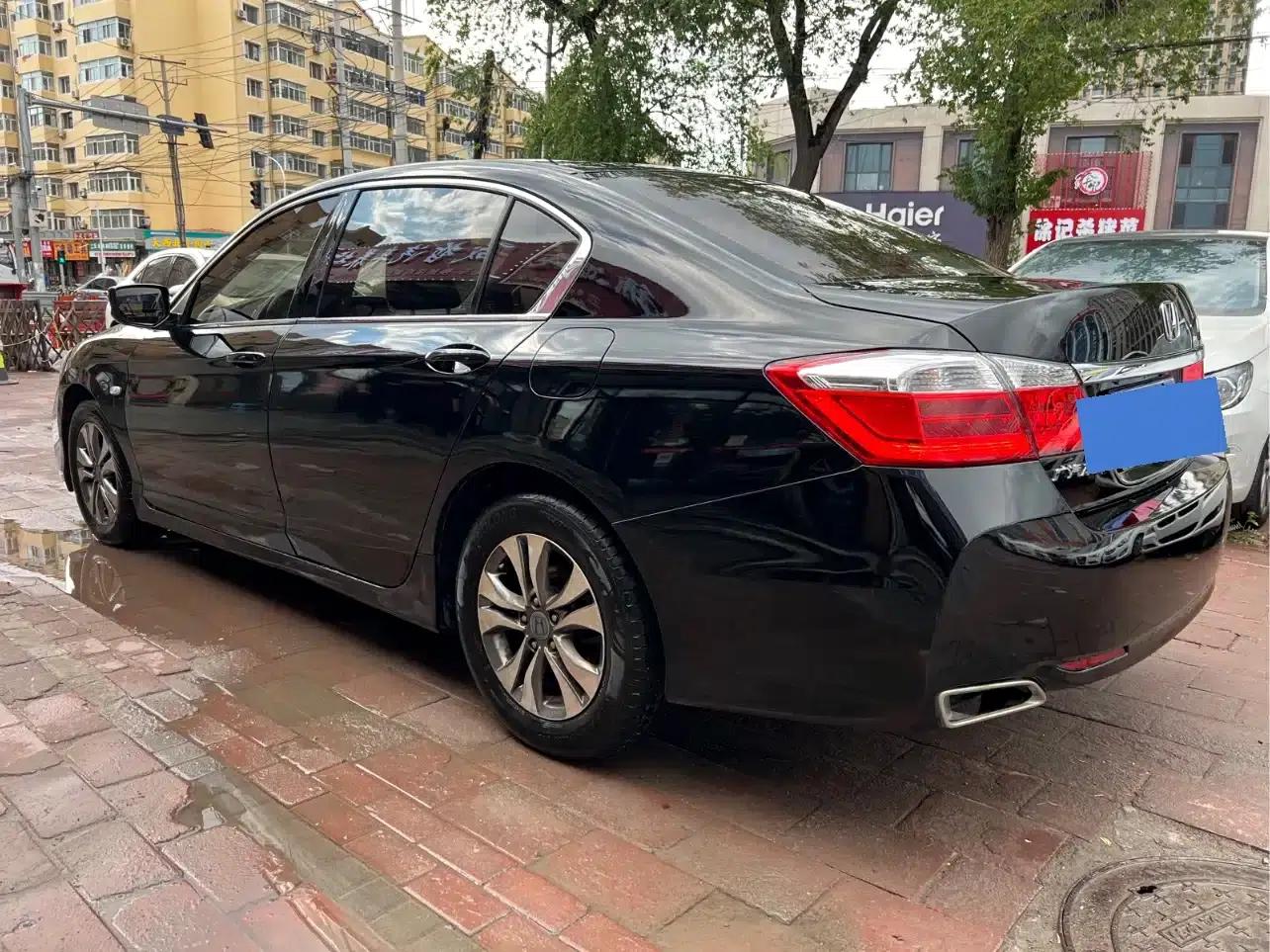 2015 Honda Accord 2.0L LXS Elite Edition — миниатюра 5