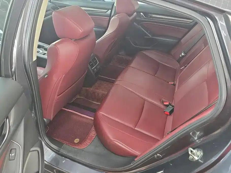 2022 Honda Accord Hybrid 2.0L Phantom Night Edition — миниатюра 11