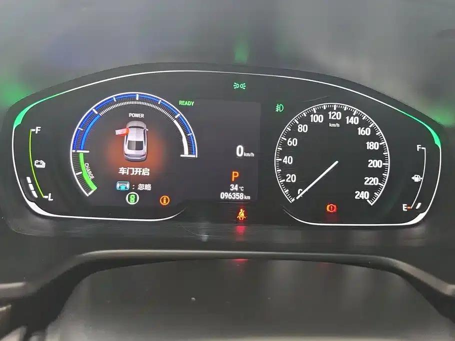 2022 Honda Accord Hybrid 2.0L Phantom Night Edition — миниатюра 14