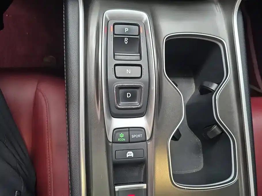 2022 Honda Accord Hybrid 2.0L Phantom Night Edition — миниатюра 16