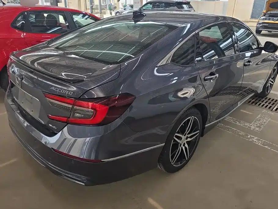 2022 Honda Accord Hybrid 2.0L Phantom Night Edition — миниатюра 3