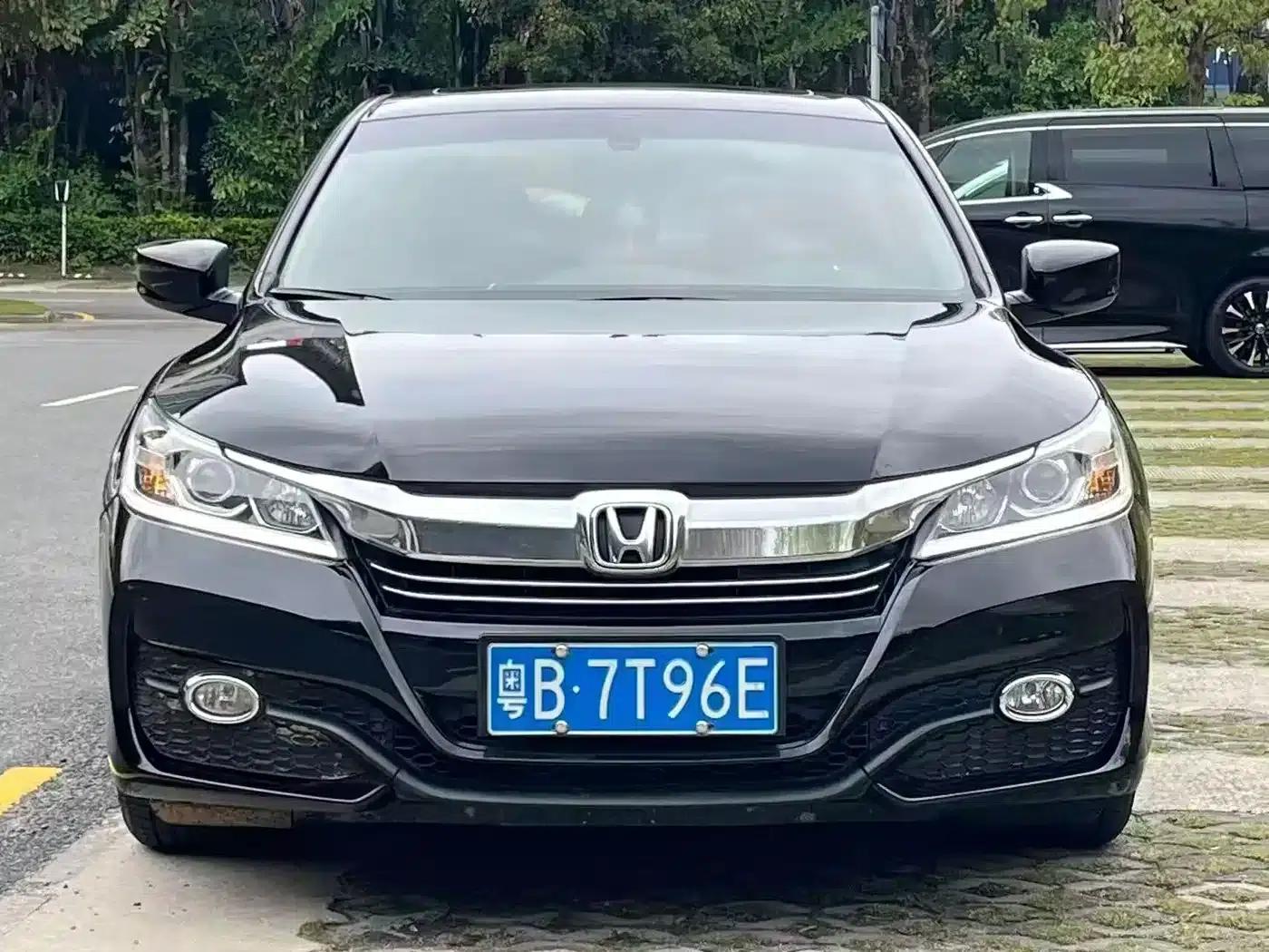 2016 Honda Accord 2.0L Comfort Edition — миниатюра 2