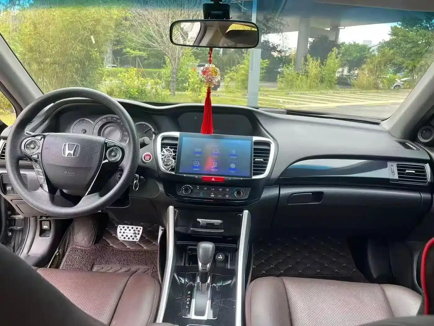 2016 Honda Accord 2.0L Comfort Edition — миниатюра 6