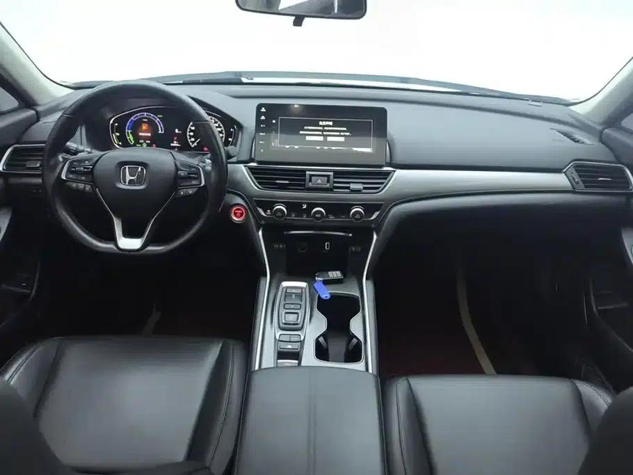 2022 Honda Accord Hybrid 2.0L Elite Edition — миниатюра 12