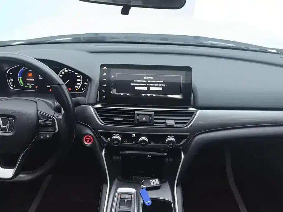 2022 Honda Accord Hybrid 2.0L Elite Edition — миниатюра 13