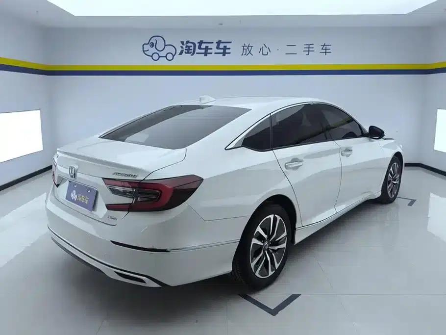 2022 Honda Accord Hybrid 2.0L Elite Edition — миниатюра 3
