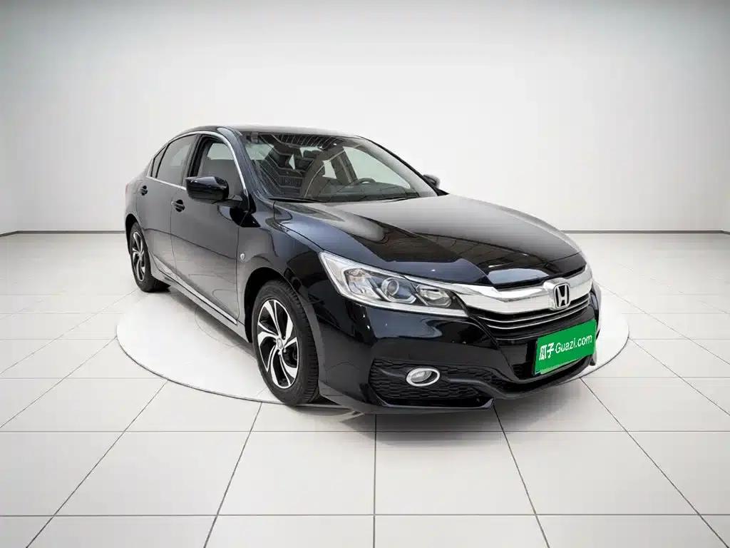 Accord 2016 2.0L Elite Edition — миниатюра 3
