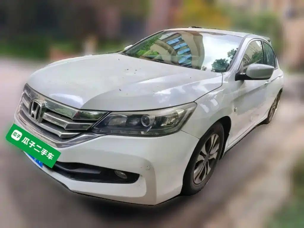 2015 Honda Accord 2.0L EX Luxury Edition — миниатюра 2