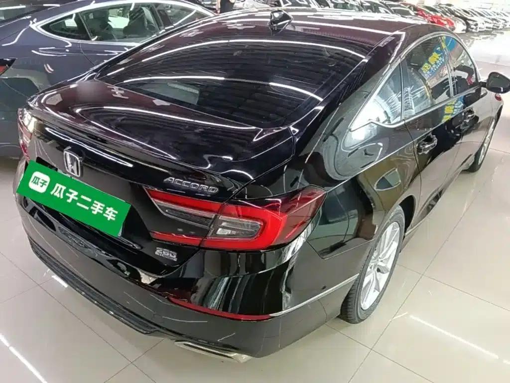 2022 Honda Accord 260TURBO Luxury Edition — миниатюра 7