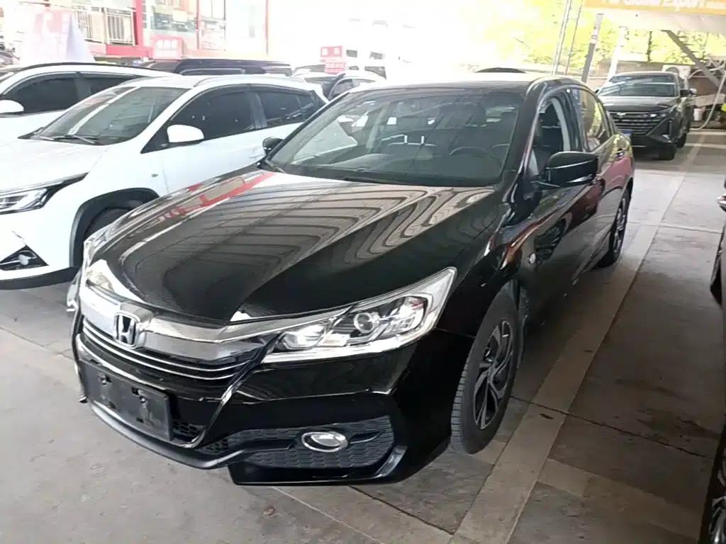 2016 Honda Accord 2.0L Comfort Edition — миниатюра 1