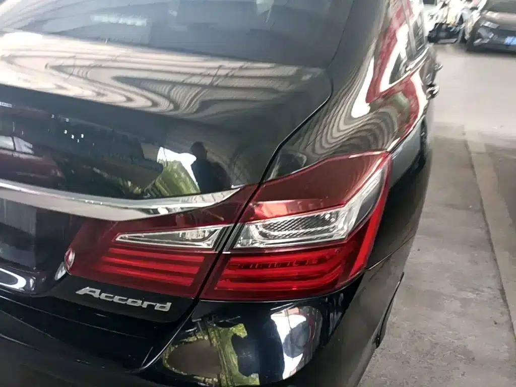 2016 Honda Accord 2.0L Comfort Edition — миниатюра 8