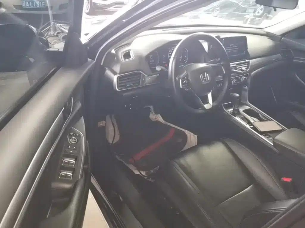 2022 Honda Accord 260TURBO Luxury Edition — миниатюра 16