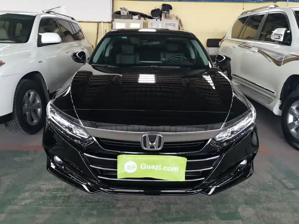 2022 Honda Accord 260TURBO Luxury Edition — миниатюра 3