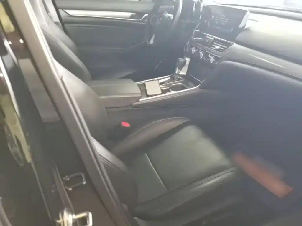 2022 Honda Accord 260TURBO Luxury Edition — миниатюра 25