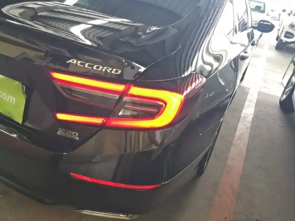 2022 Honda Accord 260TURBO Luxury Edition — миниатюра 8