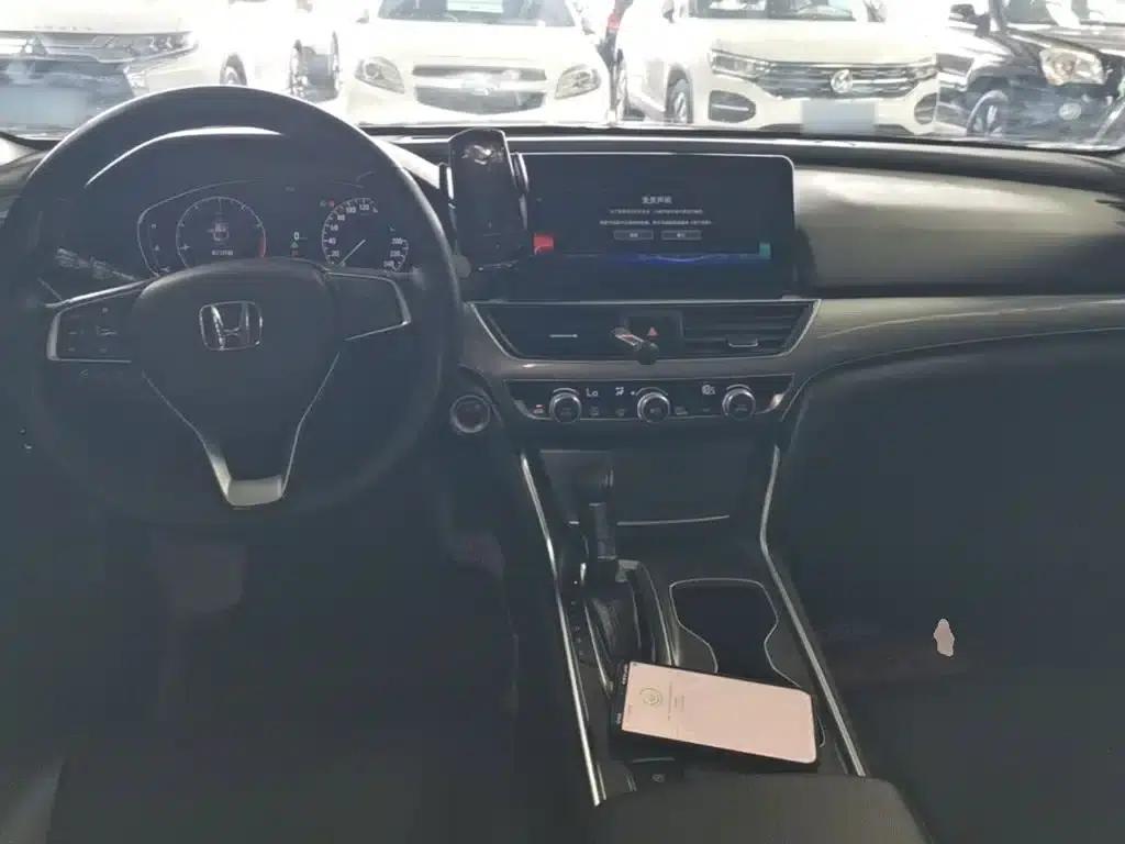 2022 Honda Accord 260TURBO Luxury Edition — миниатюра 10