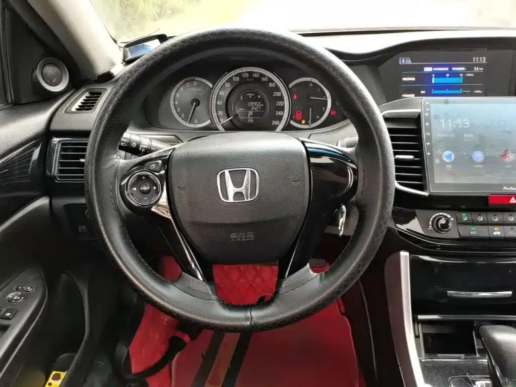 2016 Honda Accord 2.0L Comfort Edition — миниатюра 11