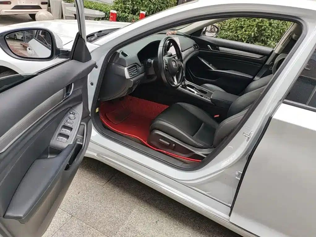 2022 Honda Accord 260TURBO Luxury Edition — миниатюра 12