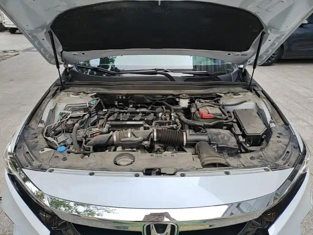 2022 Honda Accord 260TURBO Luxury Edition — миниатюра 16