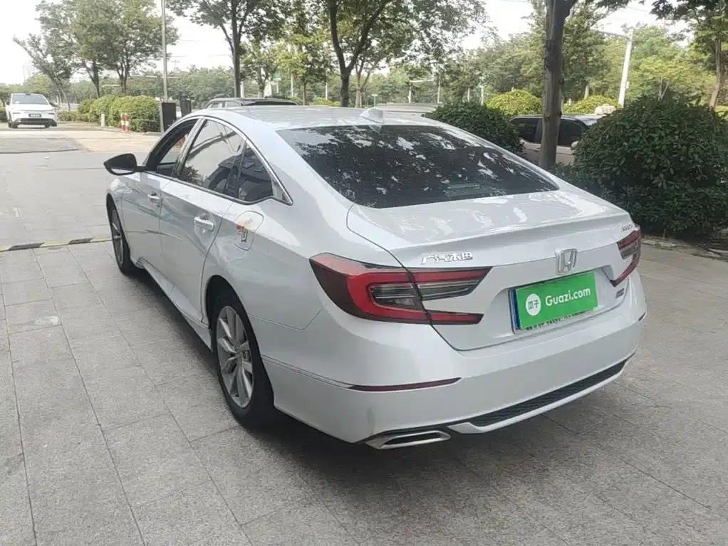 2022 Honda Accord 260TURBO Luxury Edition — миниатюра 23