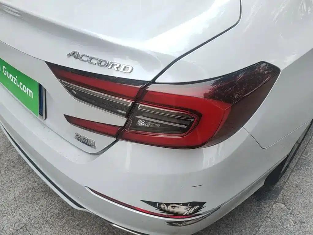 2022 Honda Accord 260TURBO Luxury Edition — миниатюра 24