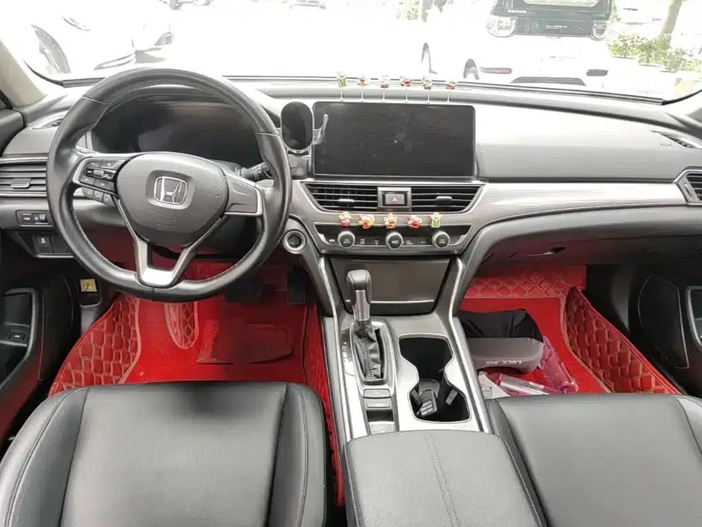 2022 Honda Accord 260TURBO Luxury Edition — миниатюра 6