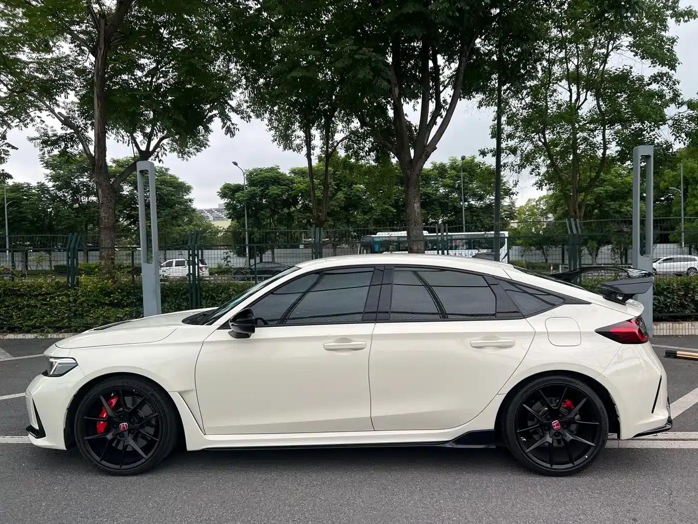 2023 Civic 2.0T 420TURBO TYPE R (Imported) — миниатюра 7