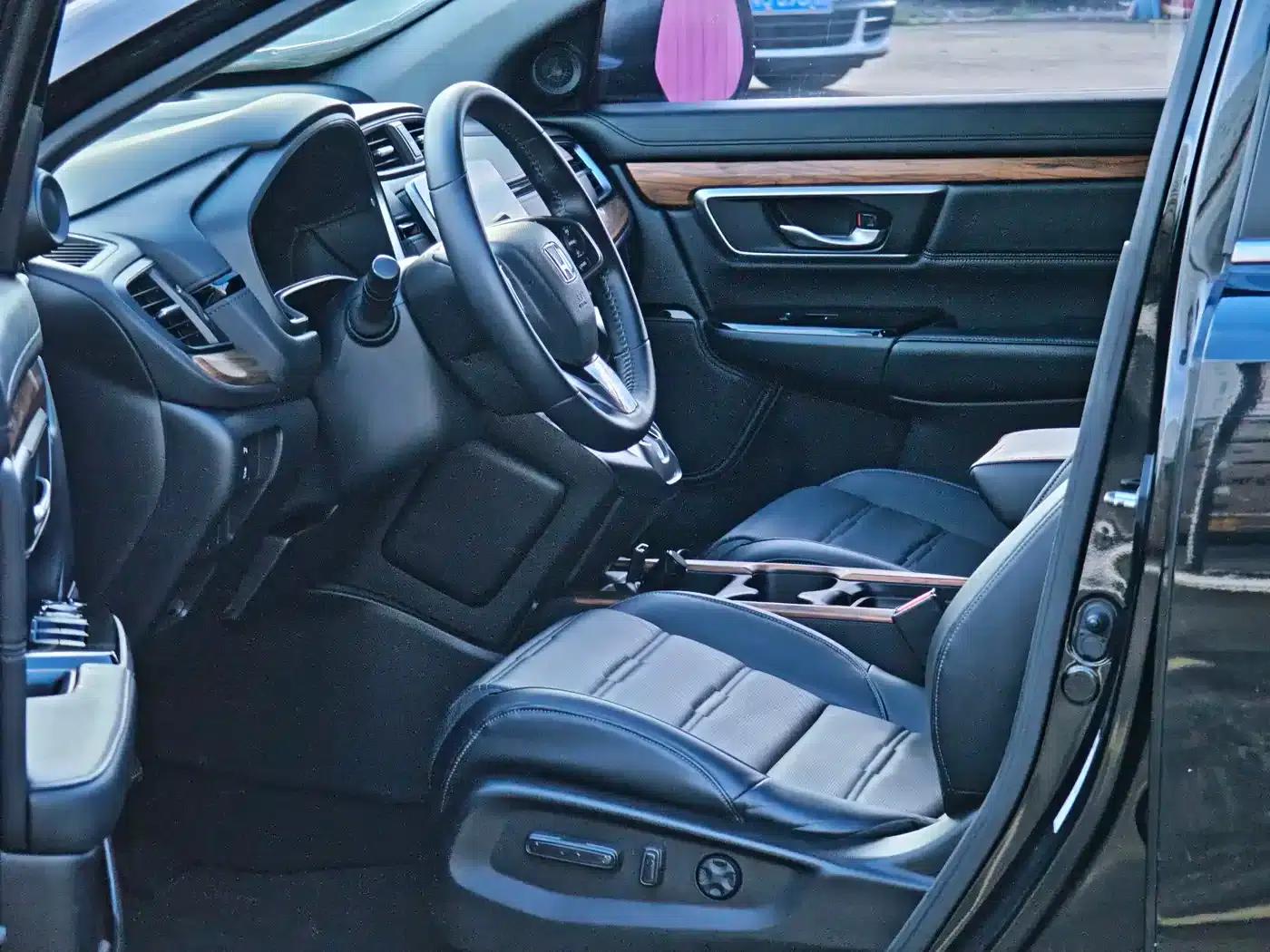 Honda CR-V 2017 240TURBO CVT 2WD Fashion Edition — миниатюра 5