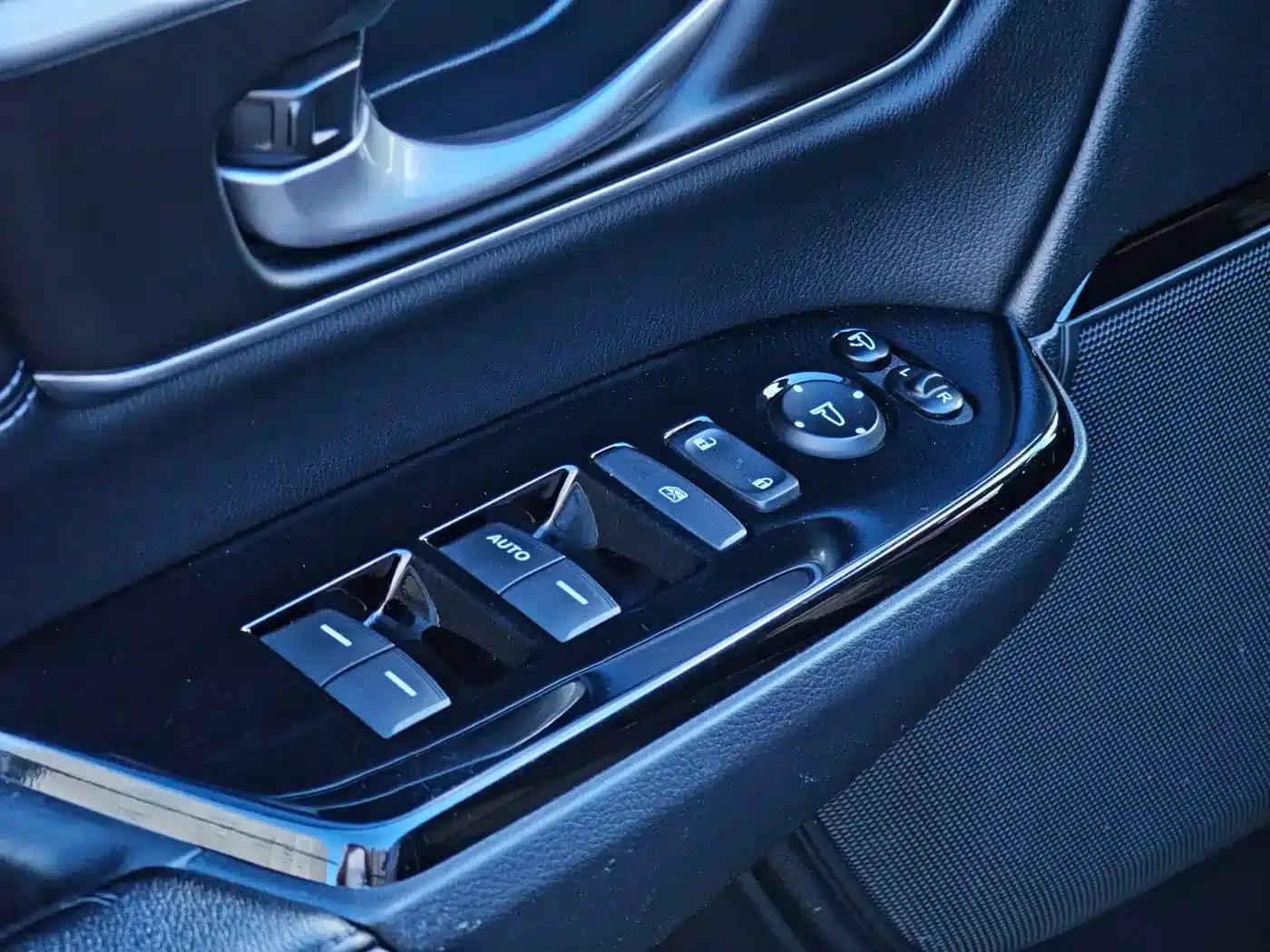Honda CR-V 2017 240TURBO CVT 2WD Fashion Edition — миниатюра 7