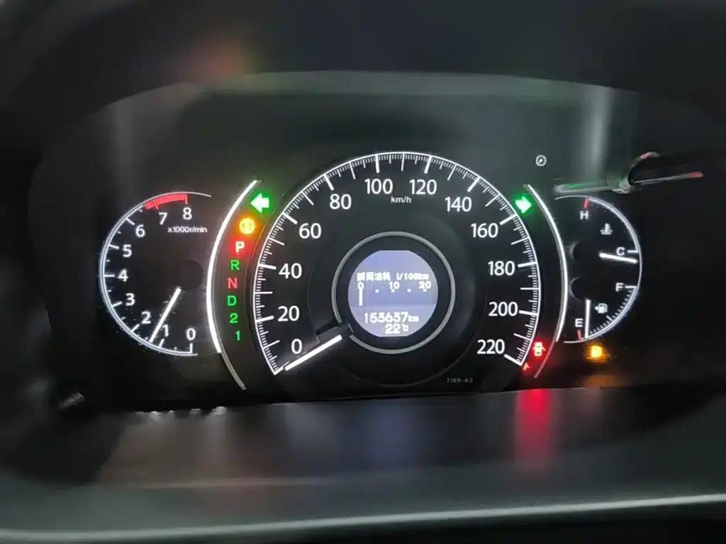 Honda CR-V 2015 2.0L 2WD Classic Edition — миниатюра 12