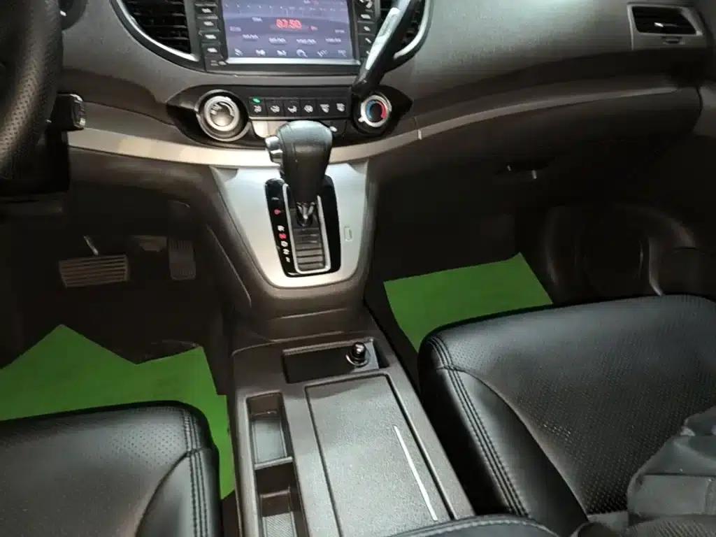 Honda CR-V 2015 2.0L 2WD Classic Edition — миниатюра 14