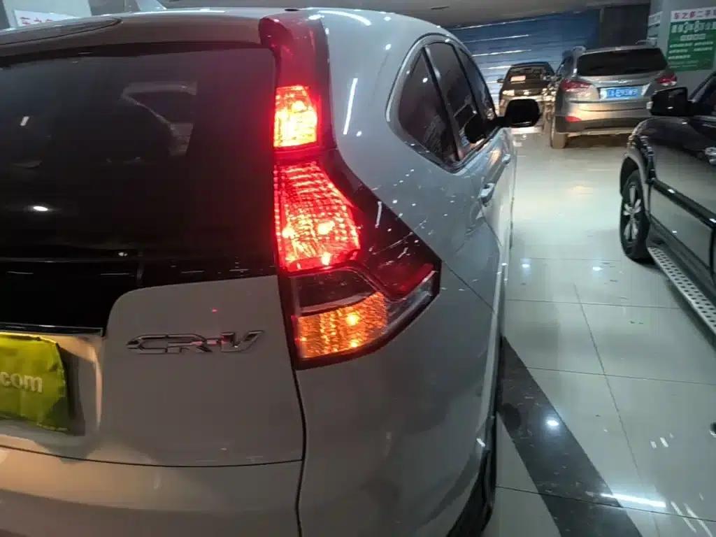 Honda CR-V 2015 2.0L 2WD Classic Edition — миниатюра 8