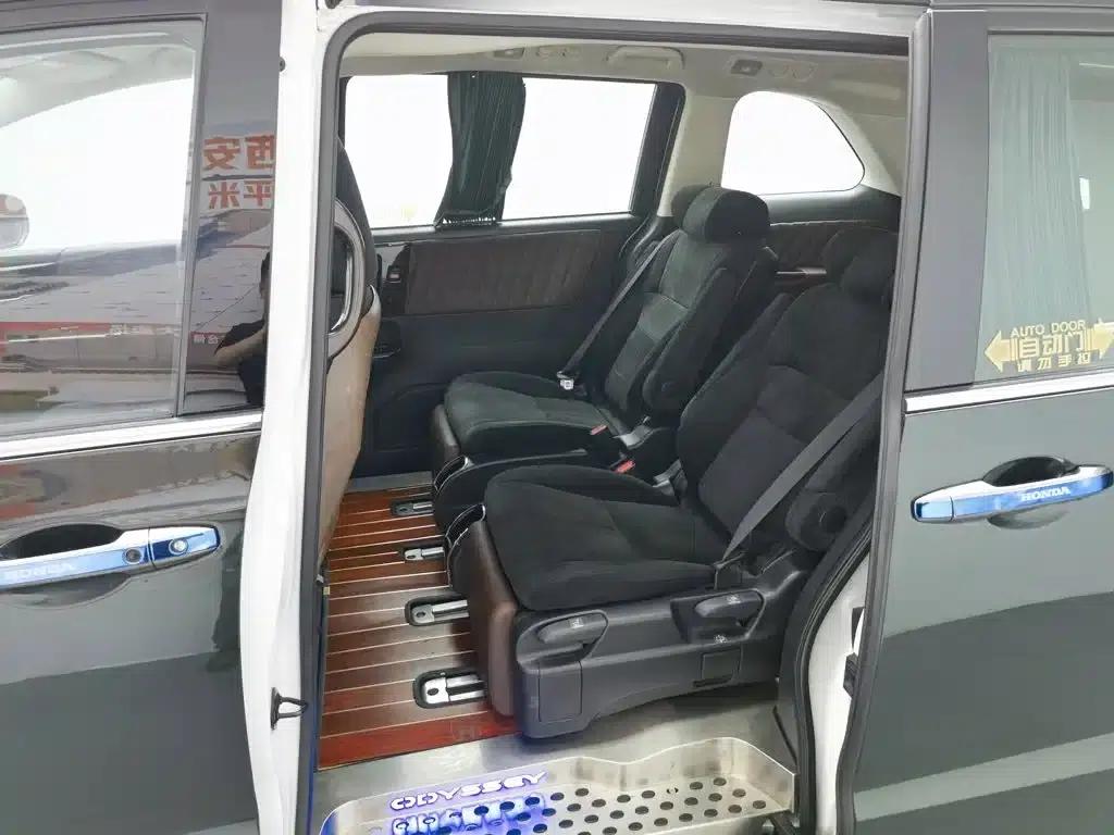 Odyssey 2019 2.0L Elite Comfort Edition — миниатюра 15