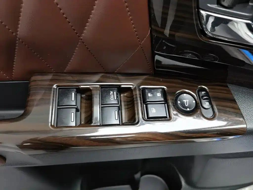 Odyssey 2019 2.0L Elite Comfort Edition — миниатюра 9