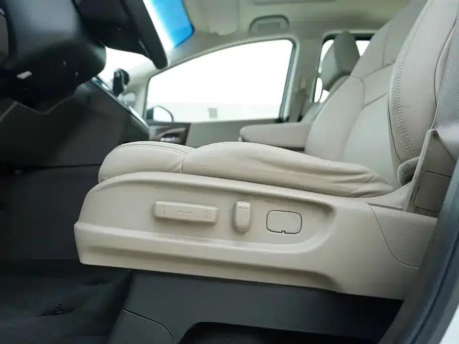 2017 Odyssey 2.4L Luxury Edition — миниатюра 13