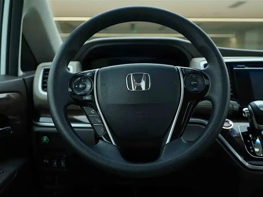 2017 Odyssey 2.4L Luxury Edition — миниатюра 18