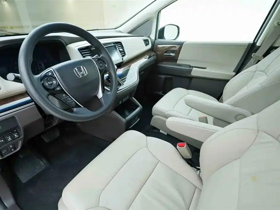 2017 Odyssey 2.4L Luxury Edition — миниатюра 10