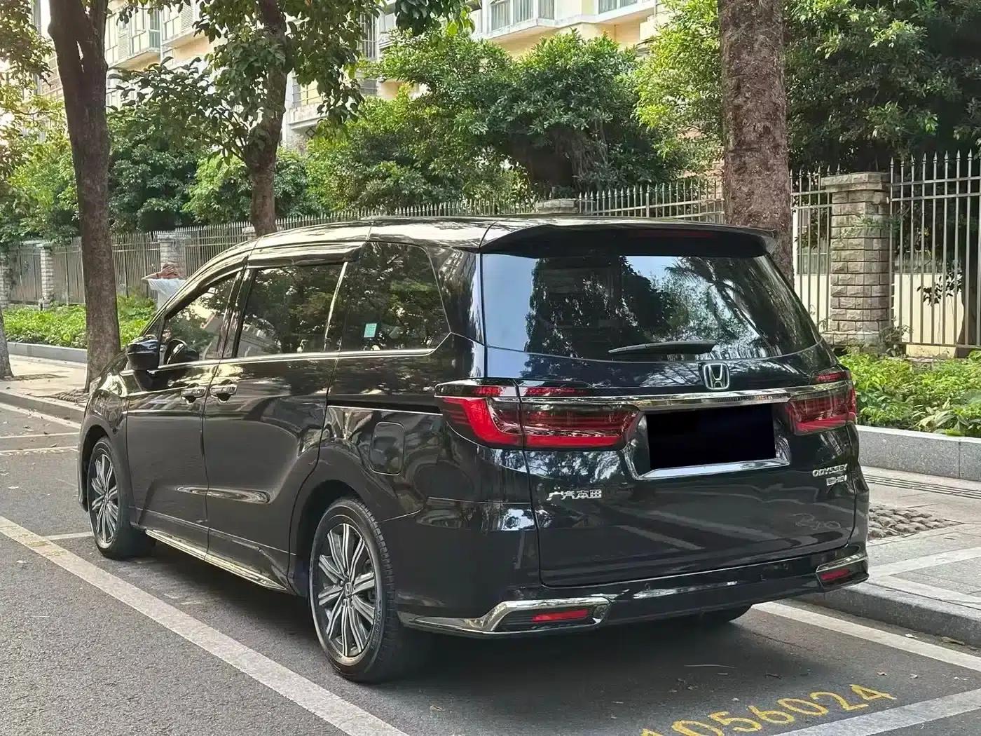 Odyssey 2022 2.0L e:HEV Elite Edition — миниатюра 14